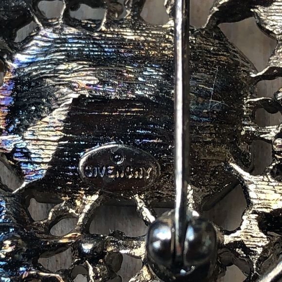 Givenchy Retired Filagree Black & Blue Large Crystal Floral Brooch! BNWOT - Picture 4 of 7